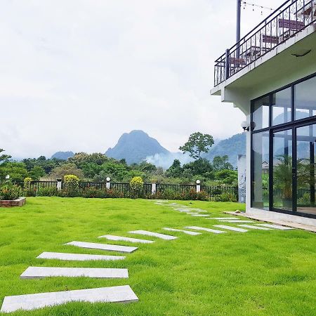 Simon Riverside Hotel Vang Vieng Extérieur photo