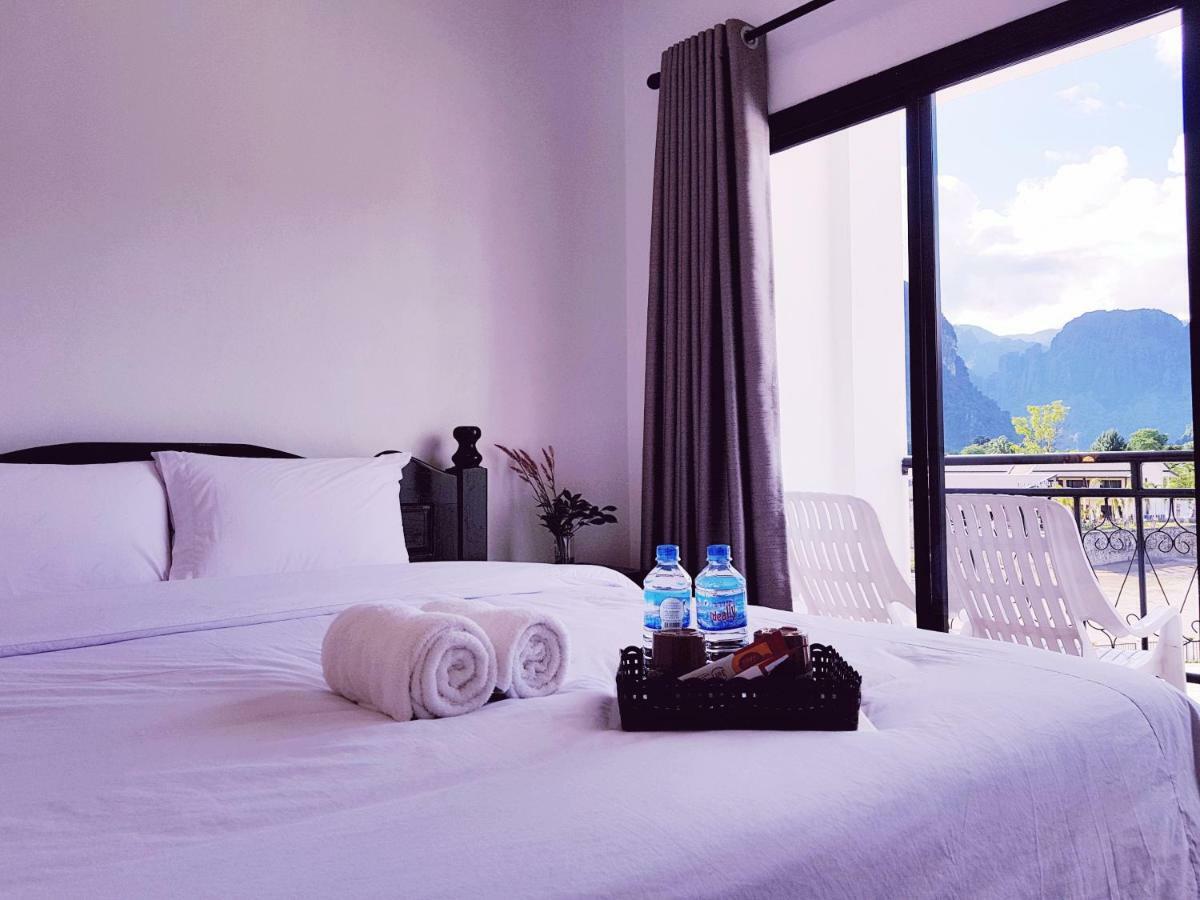 Simon Riverside Hotel Vang Vieng Extérieur photo