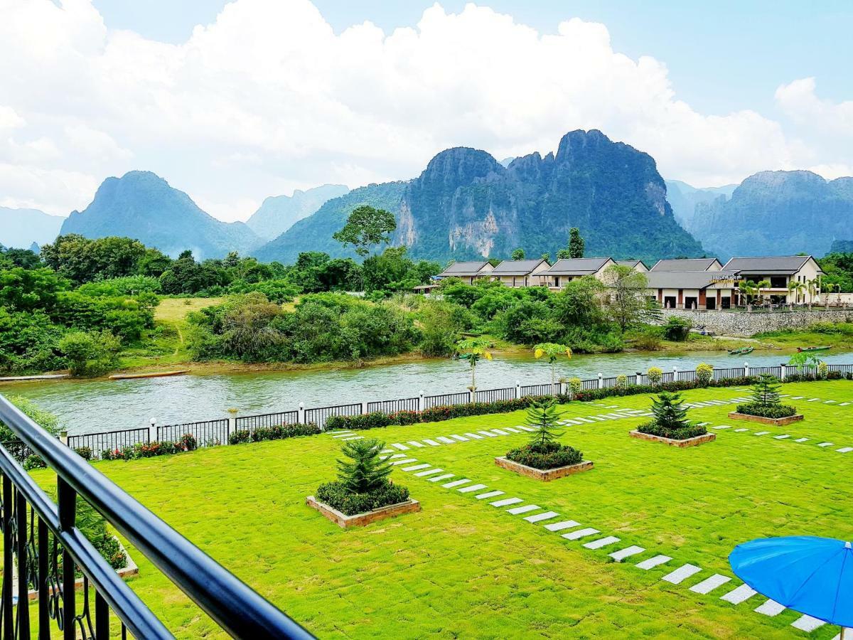 Simon Riverside Hotel Vang Vieng Extérieur photo