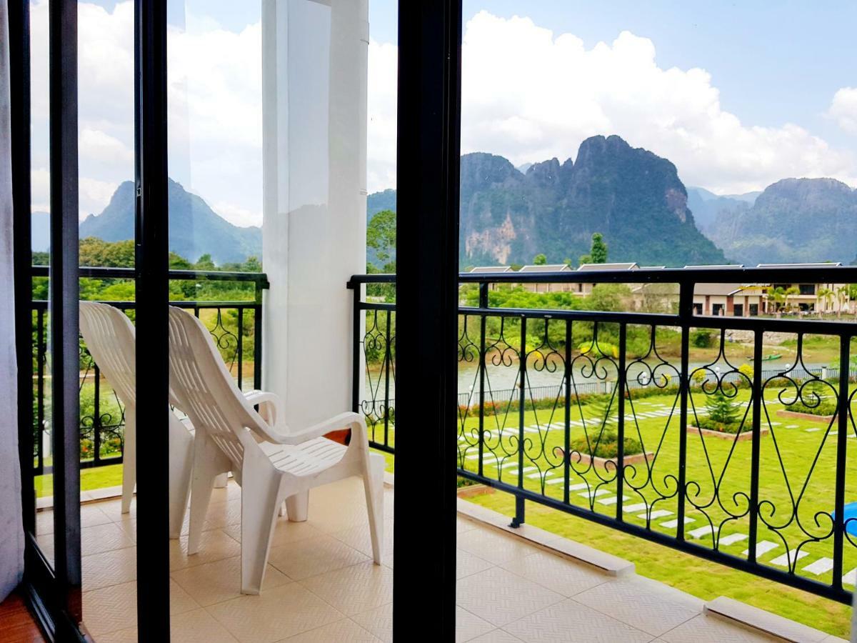 Simon Riverside Hotel Vang Vieng Extérieur photo